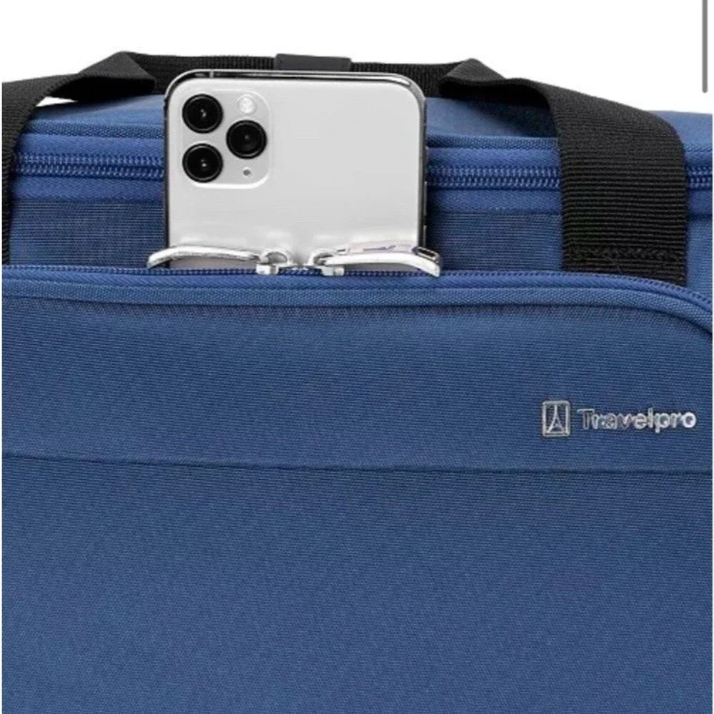 Travelpro WalkAbout 7 18